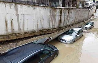 Samsun’un sağanakla imtihanı: Atakum’da bodrum...