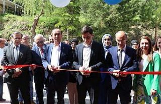 Şaphane’de açılan sergide kursiyerlerin hazırladığı...
