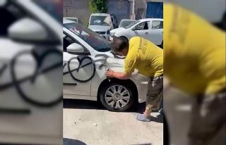 Saplantılı aşığın sprey boyayla aşk duvarına...