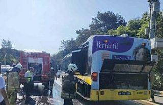 Sarıyer’de İETT otobüsünün motor kısmı yandı:...