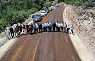 Saruhanlı’da grup yolları asfaltlanıyor