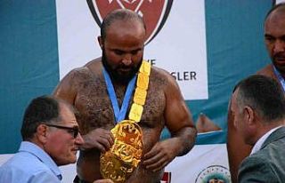 Seka Park Altın Kemer Yağlı Güreşleri’nde başpehlivan...
