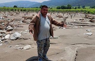 Sel gitti izi kaldı