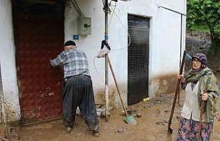 Selden etkilenen yaşlı çift yaşadıkları korku...