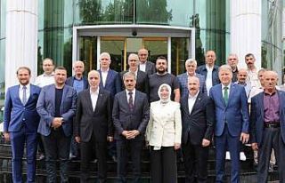 Serdivan’da geleneksel bayramlaşma programı gerçekleştirildi