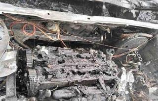 Seyir halindeyken alev aldı, itfaiyenin müdahalesi...