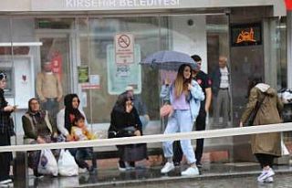 Şiddetli yağış hayatı felç etti