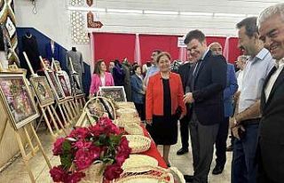 Simav’da göz kamaştıran sergisi