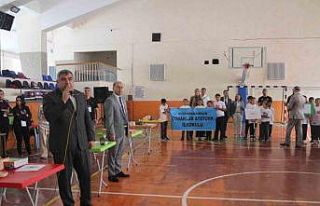 Sinanpaşa Kınık İlkokulu birinci oldu