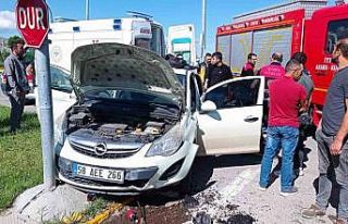 Sivas’ta tır ile otomobil çarpıştı: 4 yaralı