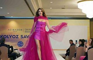 Skolyoz Savaşçıları’ndan zırhlı, tüllü ‘korseli’...