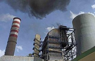 Soğutma işlemleri tamamlanan santral yangınında...