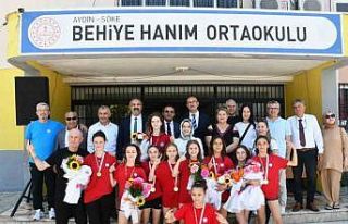 Söke’de şampiyona müthiş karşılama