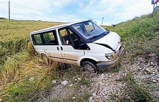 Sungurlu’da minibüs tarlaya uçtu: 1 ölü