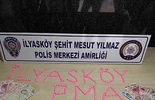 Şüpheli şahıs kovalamaca sonucu 223 uyuşturucu...