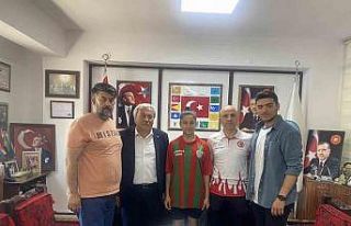 Taekwondo şampiyonunu makamında ağırladı