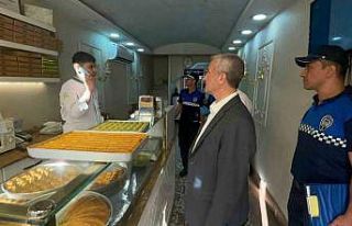 Tahmazoğlu Kurban Bayramı öncesi zabıta ekipleri...