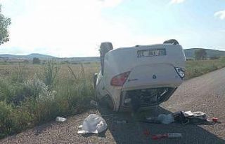 Takla atan otomobilden emniyet kemeri sayesinde burnu...