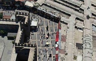 Tarihi Kapalı Çarşı’da bayram yoğunluğu