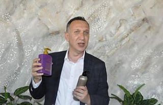 Tarihi Roma Hamamının şifalı suyundan şampuan...
