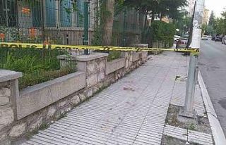 Tartıştığı şahıs tarafından bıçaklanan 14...