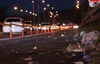 Tatilcilerin yoğunluğu azaldı, çöpleri yollarda...
