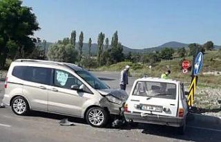 Tavşanlı’da trafik kazası: 5 yaralı