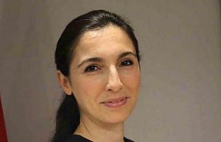 TCMB’de devir teslim: Hafize Gaye Erkan görevine...