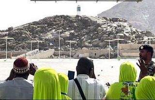 (Tekrar - Fotoğraf düzenlemesi) Arafat hazırlıkları...