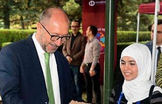 TÖMER ve GSF öğrencileri sanat günlerinde bir...