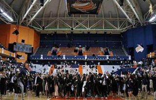 Toros Üniversitesi’nde mezuniyet coşkusu