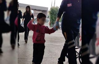 Toz deterjan yiyen çocuk hastanelik oldu