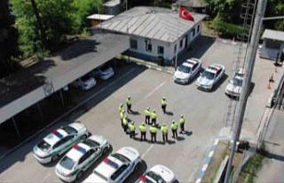 Trafik ekiplerinin yoğun bayram mesaisi