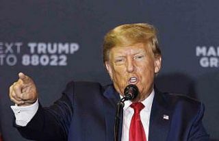 Trump, “gizli belgeler” soruşturmasında 37 suçlamayla...