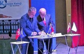 Türk Eğitim Derneği ile Uşak Kanyon Koleji arasında...