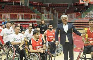 Türkiye ABD’yi finalde yenerek şampiyonluk kupasını...