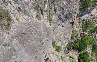 Türkiye’nin en uzun soluklu kaya tırmanışı...