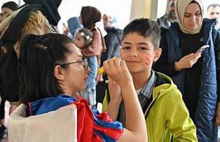 Türkiye’nin gül bahçesi Isparta’da festival...