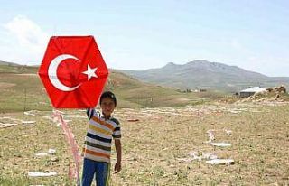Tuşba Belediyesinden yaz tatili öncesi uçurtma...