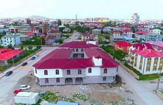 Tuşba Belediyesi’nin ödüllü projesi olan bedesten...