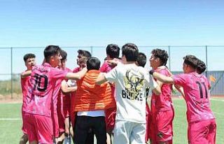 U17 Türkiye Şampiyonası: Kocasinan Şimşekspor:...