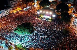 Uluslararası Bergama Festivalinin finaline Muazzez...
