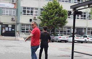 Unutkan adayın yardımına başka bir adayın velisi...