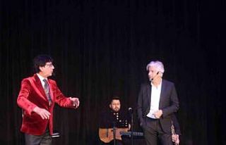 Uygur kardeşler Nevşehir’de sahne aldı