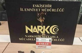 Uyuşturucu operasyonunda 500 gram esrar ele geçirildi:...