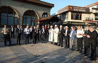 Vali Atay vatandaşlarla bayramlaştı