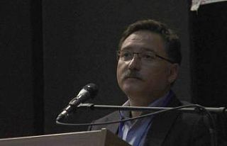 Vali Çiçek Öğrenci Meclisi’nde gençlere seslendi:...