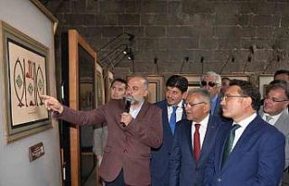 Vali Çiçek ve Başkan Büyükkılıç, Kelime-i...