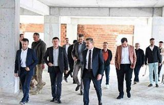 Vali Ergün, yeni Uşşak Aşevi inşaatını inceledi