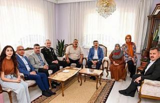 Vali Ergün’den şehit babalarına ziyaret
